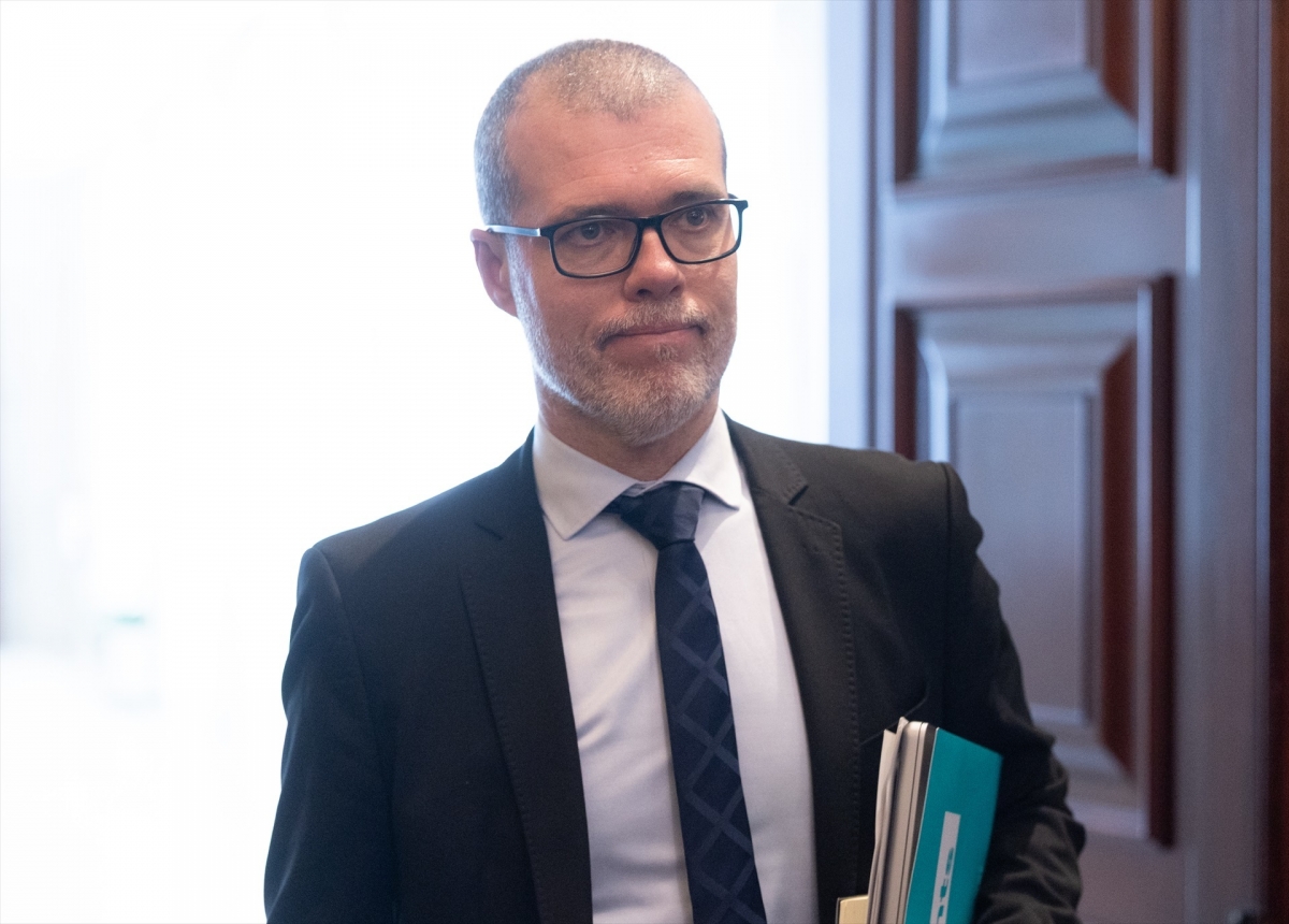 El Gobierno promete a Junts dar las ayudas por aranceles según el peso de cada CCAA en las exportaciones a EEUU