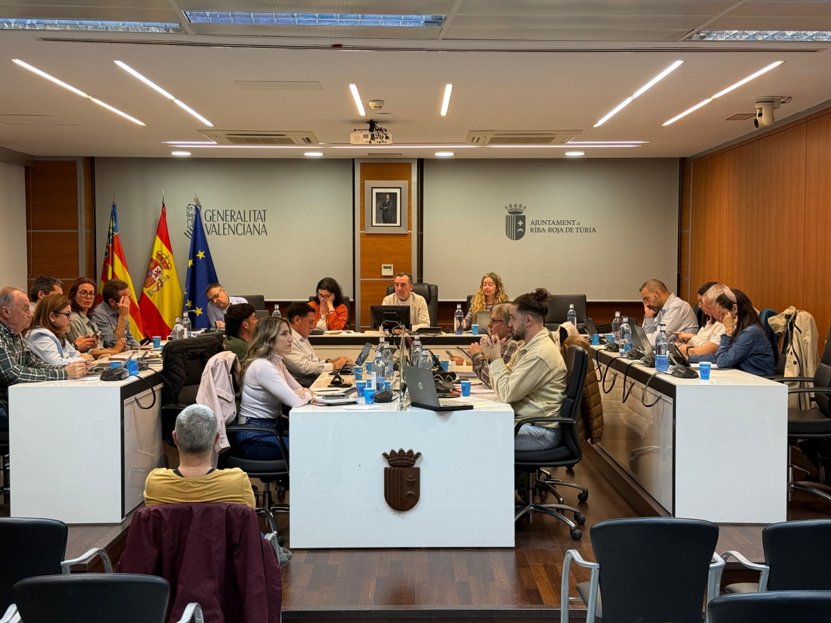 Pleno ordinario del Ayuntamiento de Riba-roja de Túria, correspondiente al mes de abril. - Foto: AYUNTAMIENTO DE RIBA-ROJA DE TÚRIA