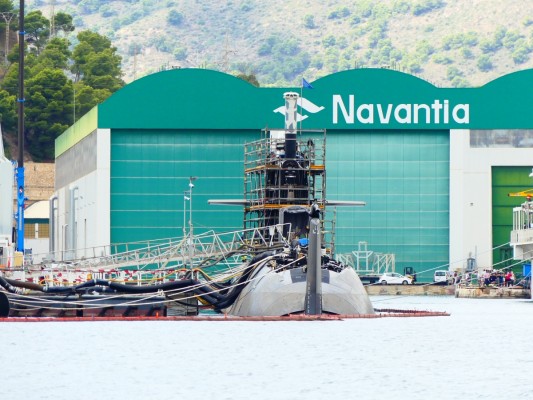 Dos empresas del sector defensa estudian instalarse en la Región tras el congreso naval de Cartagena