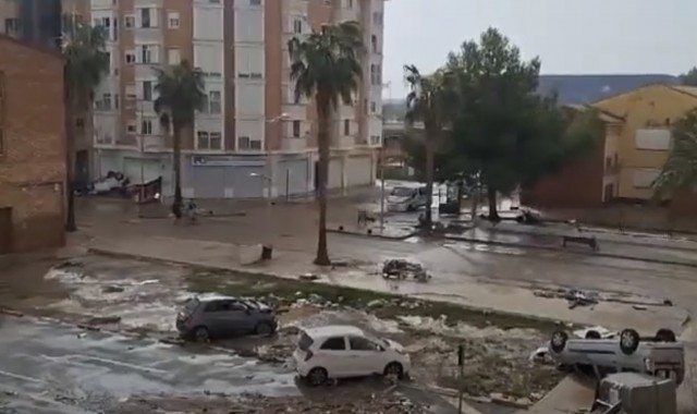 Alfafar, con varios fallecidos confirmados, pide abrir ya un acceso para alimentos, agua y medicamentos
