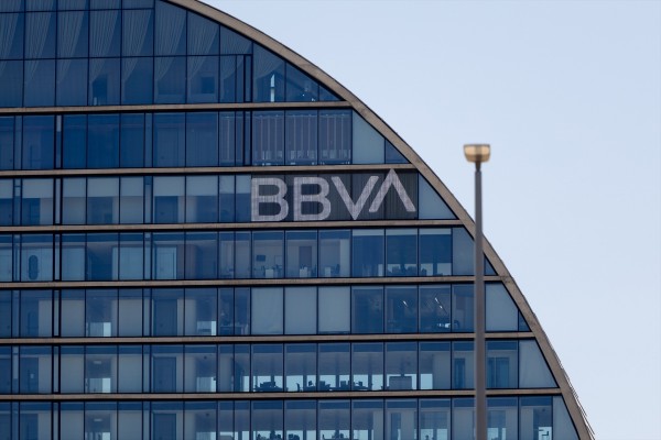 BBVA paga un récord de 8.463 millones de euros en impuestos propios en 2024, un 10% más
