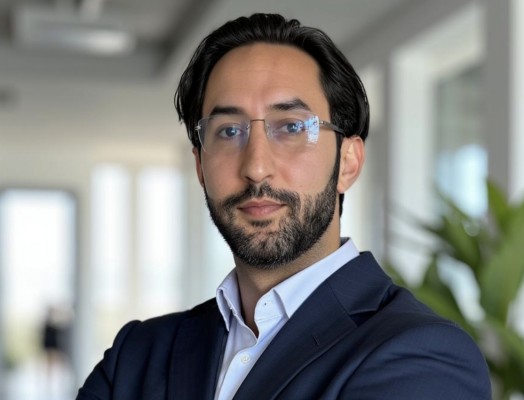 Substrate nombra CEO de centros de datos a Mani Masshafi, que liderará la construcción de la ciudad de la IA en Talavera