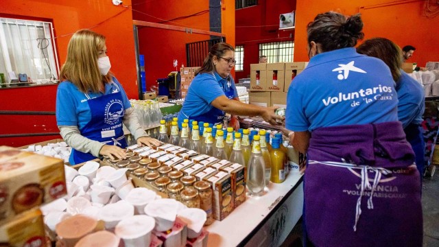 El Valencia CF une fuerzas con el Banco de Alimentos de Valencia para ayudar a los afectados