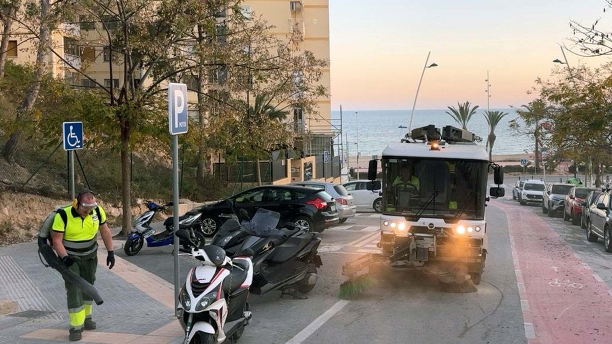 Benidorm amplía con 48 operarios más el servicio de limpieza viaria y recogida de residuos por Semana Santa