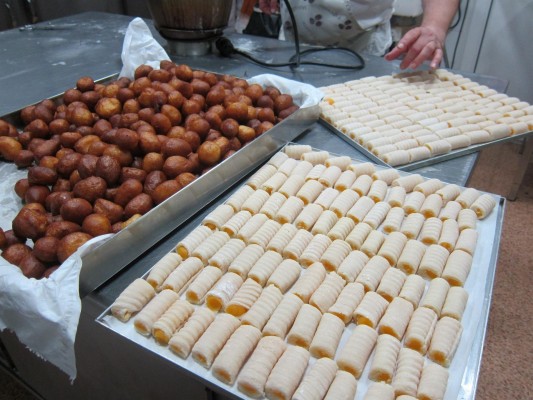 Las galletas de mantequilla de Halloween ganan terreno a los huesos de santo en las pastelerías de la Región