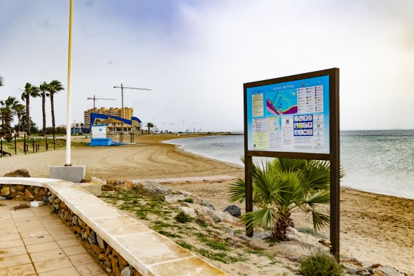 Los municipios del Mar Menor miran al cielo para que el turismo disfrute de una buena Semana Santa