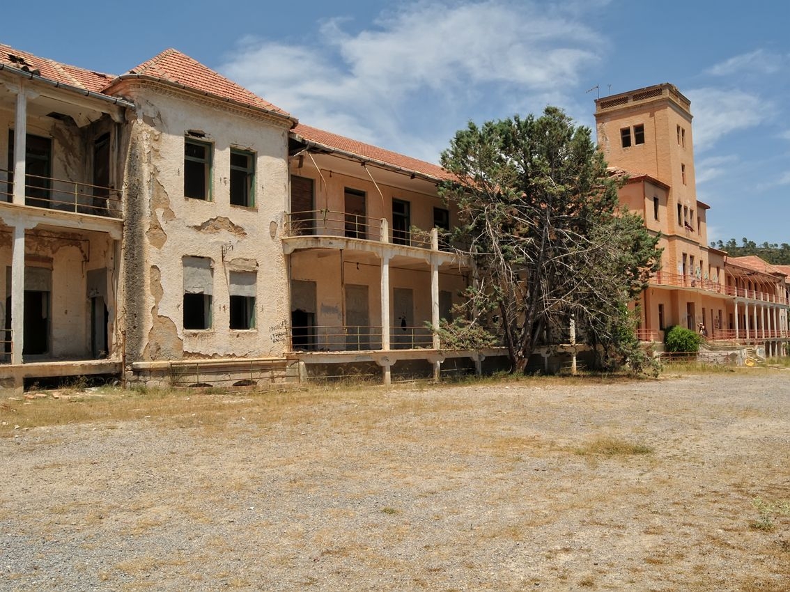 La rehabilitación del Sanatorio de Sierra Espuña no está en los planes de la Consejería de Cultura
