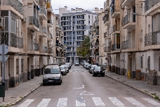 Vía libre en Elche para las primeras demoliciones en San Antón: en octubre, turno del bloque 11