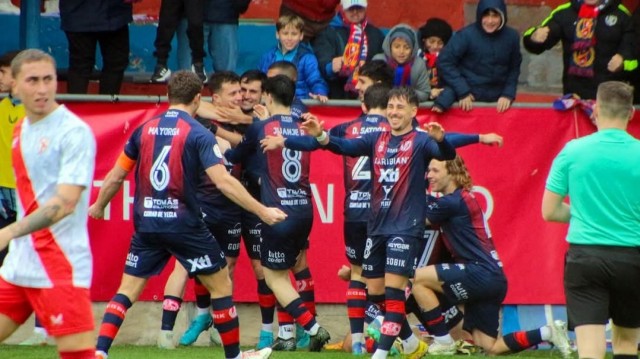 El Yeclano recibe al Betis Deportivo estando en descenso y con la necesidad de romper su mala racha