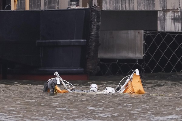 Mueren cinco españoles de una misma familia al estrellarse un helicóptero en el río Hudson de Nueva York