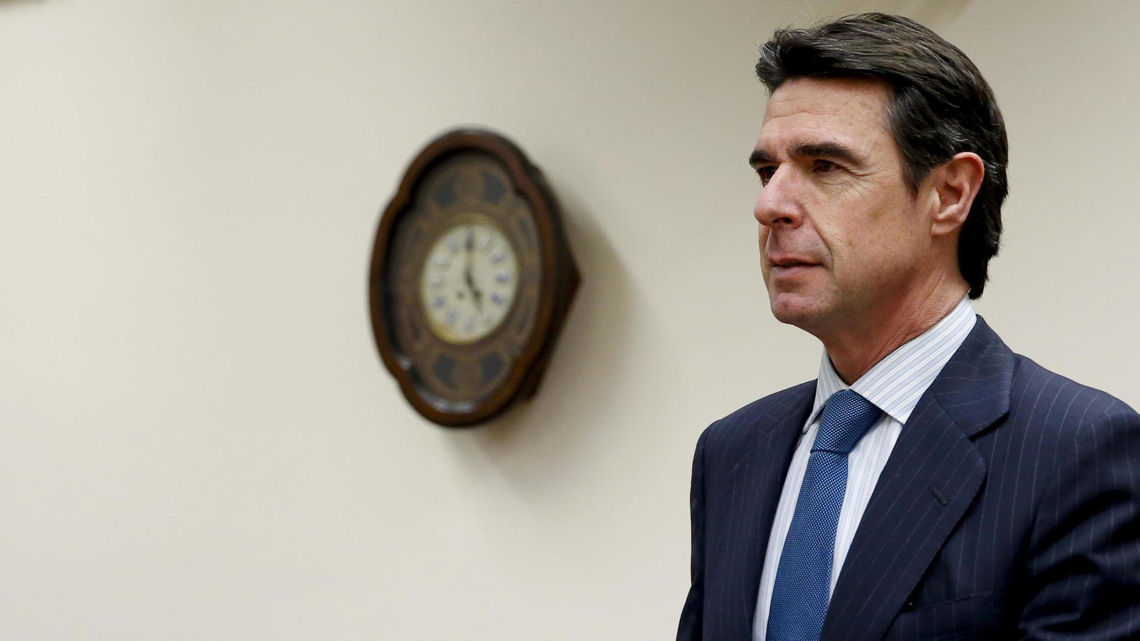 Soria, segundo ministro de Rajoy tras Ana Mato que deja el cargo acusado de comportamientos poco éticos