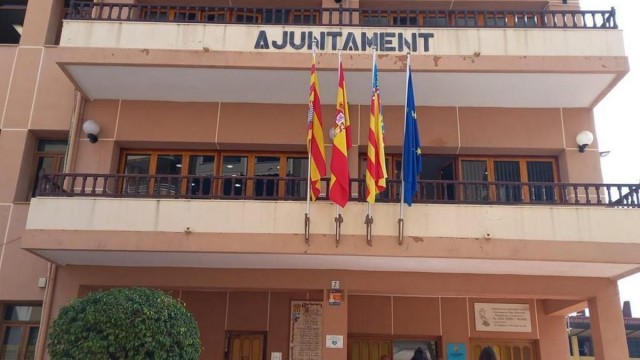 El TSJCV avala el sistema de control horario de El Campello: fotografiar la mano no vulnera la intimidad