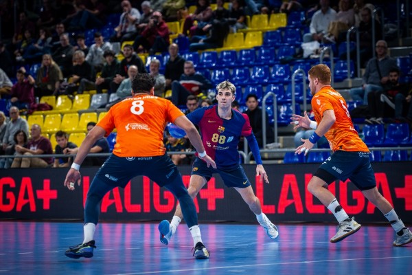 El Servigroup Benidorm busca lo imposible ante un Barça enrabietado