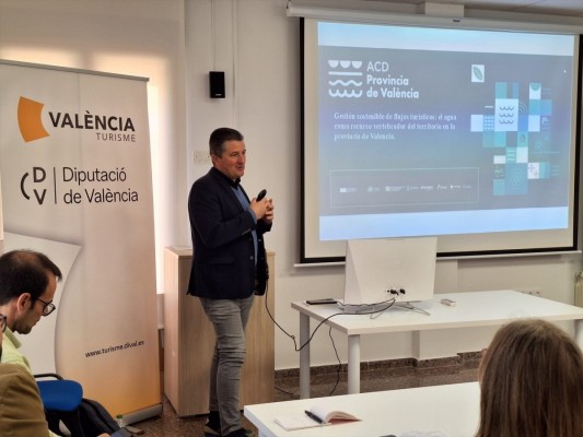 La Diputació impulsará el astroturismo en el Alto Turia, la Serranía y Utiel-Requena para frenar despoblación