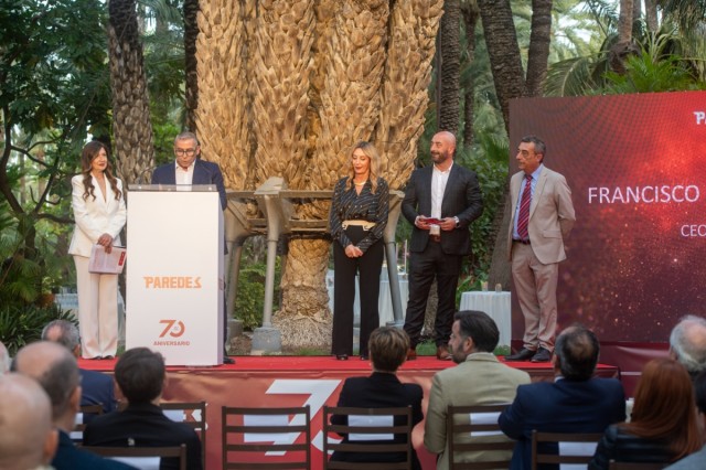 La histórica Paredes celebra su 70 aniversario en el Huerto del Cura poniendo en valor trayectoria e innovación