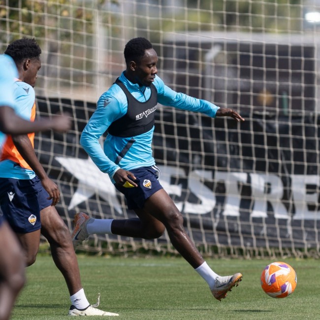 OUSMANE CAMARA APUNTA AL ONCE - CD CASTELLÓN