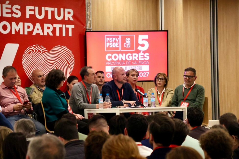 Composición final de la mesa del congreso. - Foto: PSPV