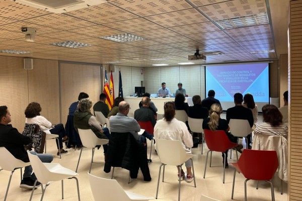 La Diputación reúne a técnicos municipales para coordinar las actuaciones contra los mosquitos