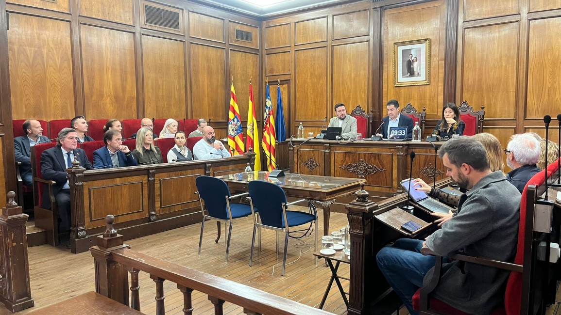 El pleno aprobó la atribución de funcionaes a la empresa pública. - 