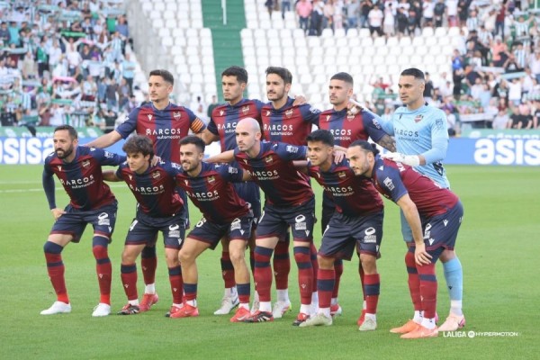 Brugué: “Hay que mirarlo bien y es un punto bueno fuera de casa”