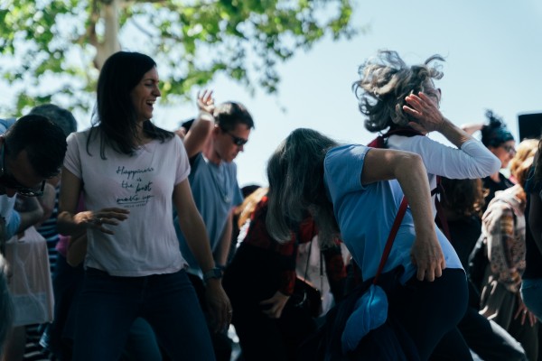 Colectivo Dánzate 'invade' el Centre del Carme con '¡La Fiesta!'