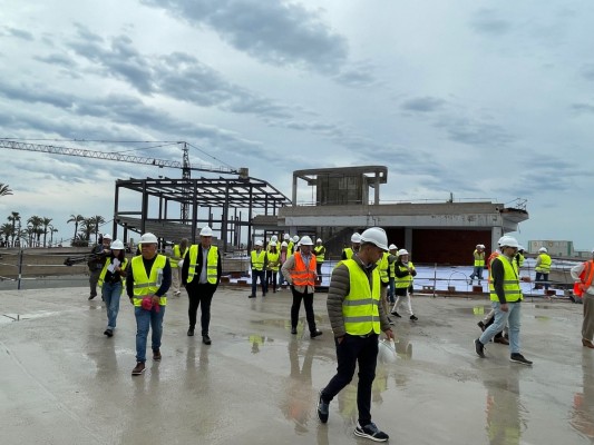 Abren un aparcamiento para 656 vehículos en el puerto de Torrevieja