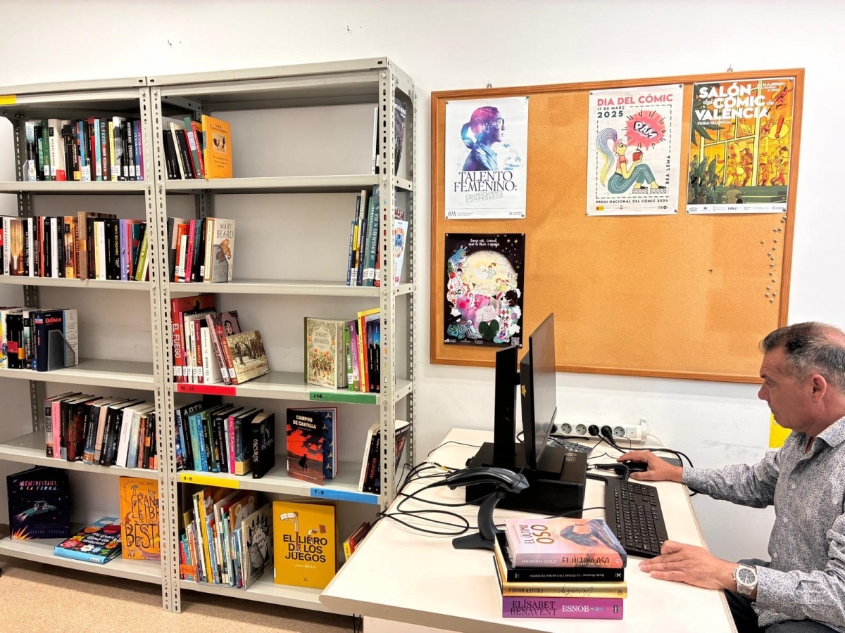 La biblioteca municipal de La Torre abre este lunes un punto de lectura temporal