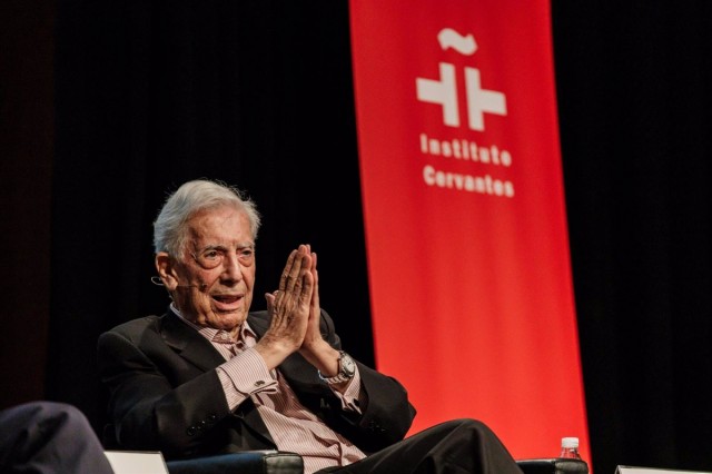 Fallece Vargas Llosa, Premio Nobel y gran maestro de las letras latinoamericanas