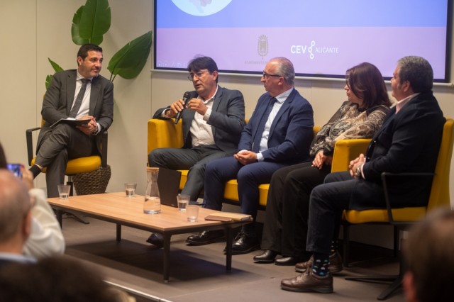 Guerra comercial: la agricultura pide que el turrón aproveche la crisis para comprar almendra local