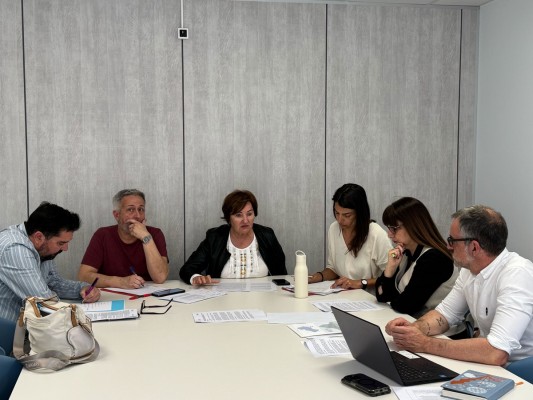 Calp constituye un grupo de trabajo y elabora un reglamento para asignar nombres de mujeres a sus espacios públicos