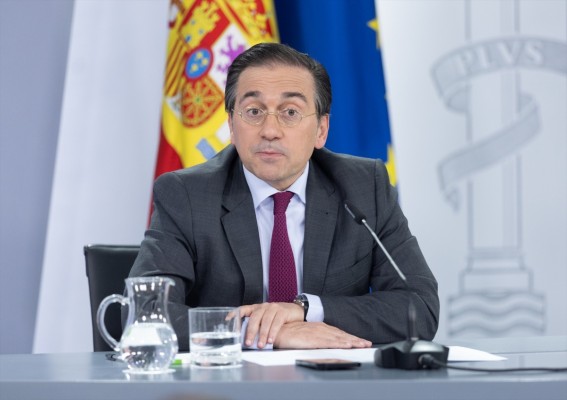 El Gobierno felicita a Noboa por su victoria y valora la 