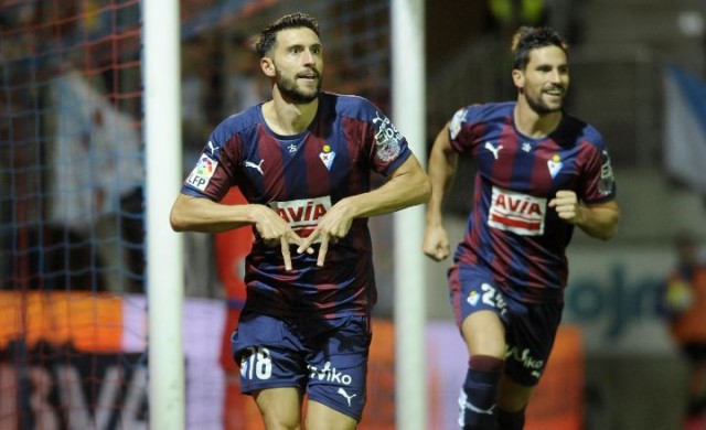 El Eibar quiere certificar la permanencia en el derbi guipuzcoano