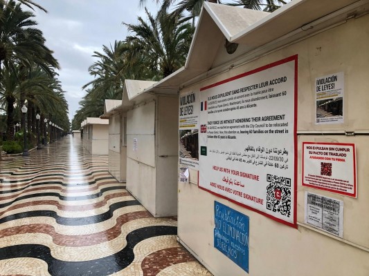 El traslado de los 'hippies' junto al Postiguet de Alicante: un máximo de 4 años de permanencia 