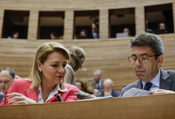 El Consell aprueba el decreto de simplificación administrativa y transformación digital