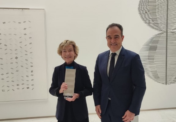 Soledad Sevilla dona al MACA seis dibujos relacionados con su serie 'Esperando a Sempere'