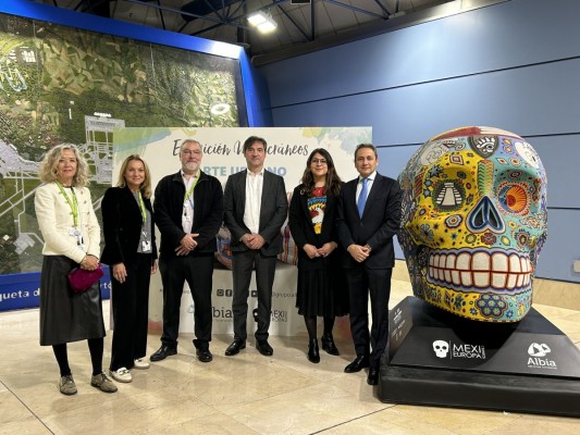 El arte urbano de 'Mexicráneos Europa' llega al Aeropuerto de Madrid de la mano de Grupo Albia
