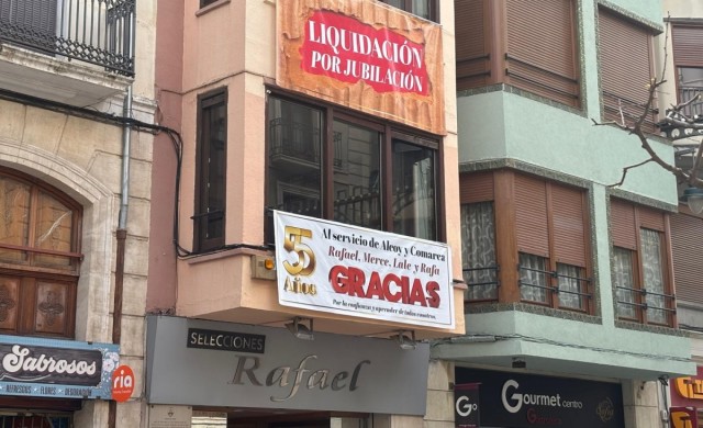 Alcoy frena la pérdida de comercios, pero sufre el problema de las jubilaciones en tiendas históricas