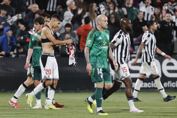 Plat recupera a Willems para el decisivo partido ante el Almería