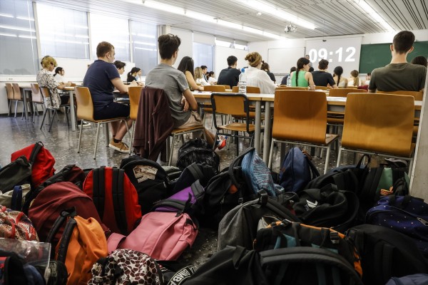 Calendario oficial de la PAU 2025 en la Comunitat Valenciana: fechas, exámenes y revisiones de los exámenes de Selectividad