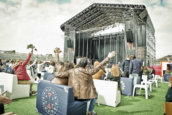 Los entresijos del recinto de conciertos del Puerto: 15 días para encarar el montaje y 2,1 millones en tasas