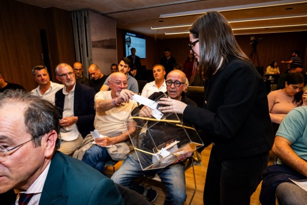 La junta respalda a Danvila, que espera pasar a números verdes en junio