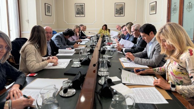 El Ayuntamiento de València aprueba la cuarta modificación de créditos, de 29 millones, para bajar deuda y atender necesidades postdana