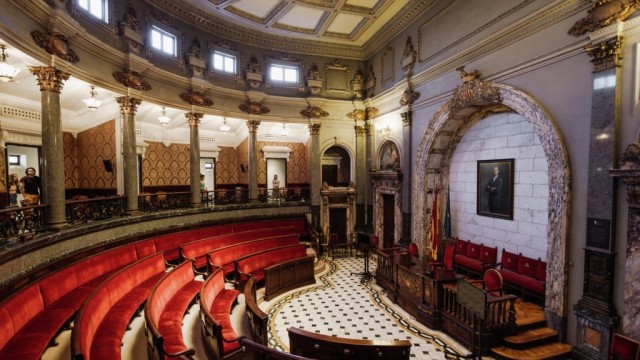Adjudicado el nuevo contrato multimedia del salón de plenos del Ayuntamiento, que permitirá voto electrónico