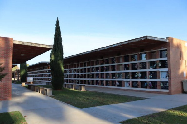Vila-real habilita el dispositiu de Tots Sants i reforça el bus per a facilitar les visites al Cementeri
