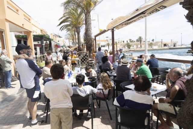 Hostelería, turismo, informática y comunicaciones son los sectores con más demanda de empleo en Murcia