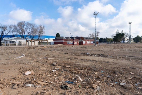 El Villarreal sube 300.000 euros su aportación para otros dos campos arrasados por la dana