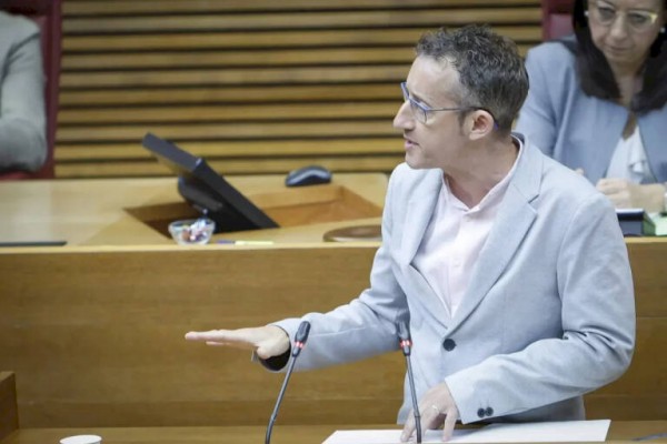 El PSPV denúncia una desena de places de professorat no cobertes en centres provincials 