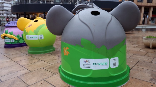 Disneyland Paris llega a Benidorm a través de los iglús de Ecovidrio