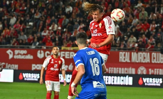 El Murcia visita al Alcorcón sabiendo lo que han hecho sus rivales directos por el ascenso