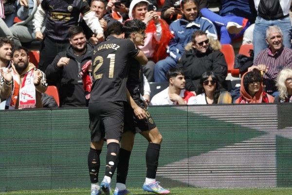 Las notas del Rayo Vallecano 1-1 Valencia CF: Los cambios rescatan un punto en Vallecas